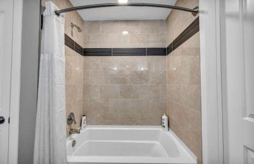 14th Floor Lux Downtown Condo w/ LAKE VIEWS & Gym - Photo 41