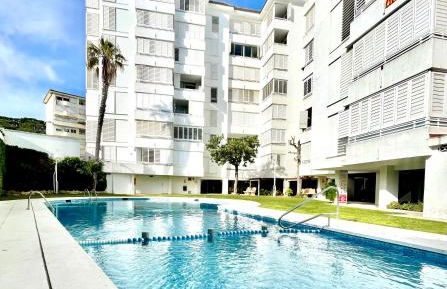 LA MER BLEUE, Boutique Apartament with free parking, full equipped in Fenals Beach - Foto 11