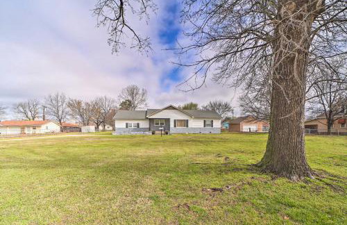 Lake Eufaula Retreat with Fire Pit, Near Main St! - Foto 31