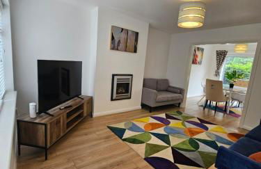 4 Bed in the heart of Hartford - Foto 1