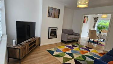 4 Bed in the heart of Hartford - Foto 1