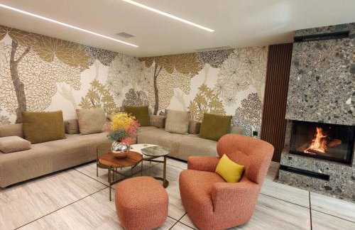 Sandy's Superior Suite - Photo 3