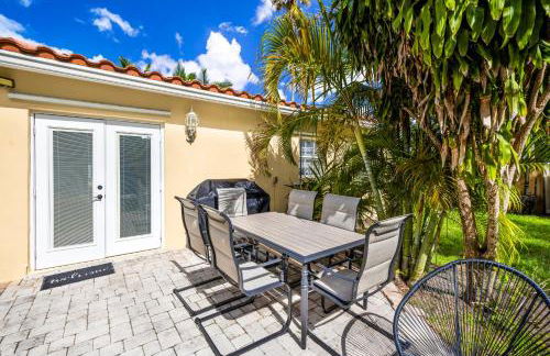 Escape to Newly Remodeled Home in the Heart Fort Lauderdale with Private Pool - Foto 31