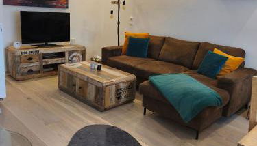 Große Auszeit Eifel mit Sauna, Kamin und Terrasse - Photo 3