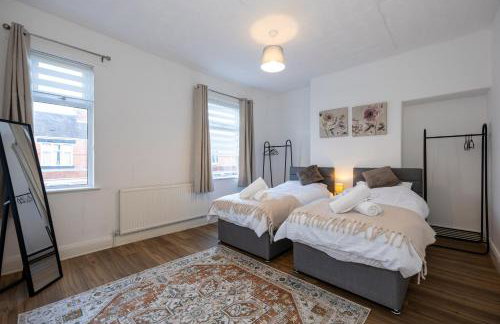 Steps from Old Trafford - Modern Manchester Stay - Foto 19
