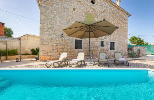 Two-Bedroom Holiday Home In Svetvincenat - Foto 10