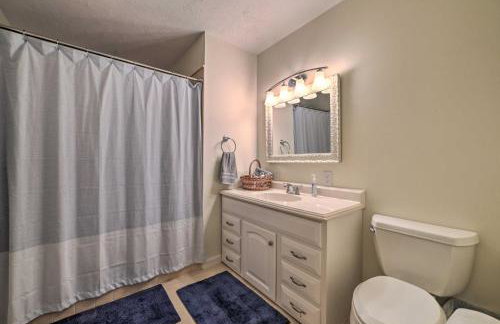 A-Frame Cabin with Hot Tub, Walk to Kentucky Lake! - Foto 18