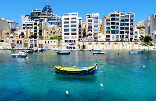 Elegant Sliema Penthouse, Panoramic Terrace - Foto 44