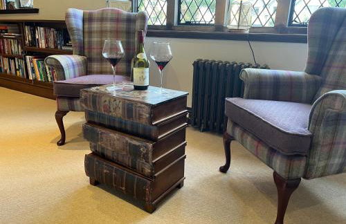 Greenacres Hall - Photo 8