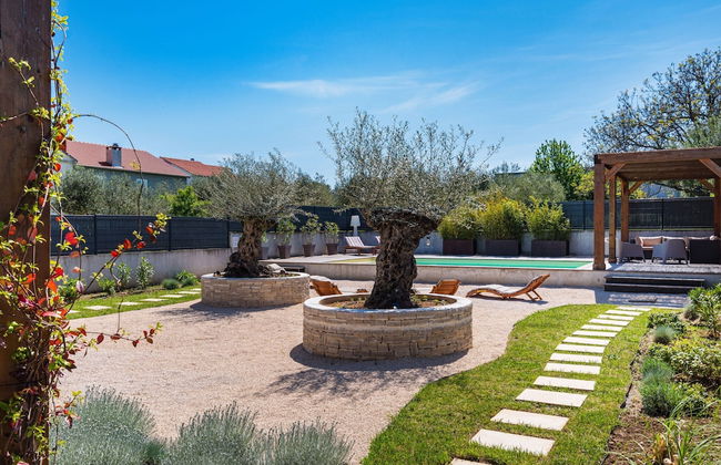 Nice Villa With Private Pool, Fenced Garden, Roofed Terrace, Near the Beach - Foto 31