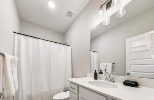 Modern 4BR Home with Game Room and Fire Pit - Near Downtown Cullman - Foto 11