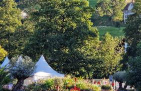 Charaktervolle 122qm Altbau-Ferienwohnung mit Stuck, viel Platz für Familien & Gruppen bis zu 8 Personen, Parkplatz inklusive - Photo 69