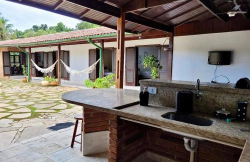 Casa Enorme para 12 pessoas, 4 suites e um fundo com 18mil metros de mata e um pier no rio que sai para o mar-Internet 100MB - Photo 30