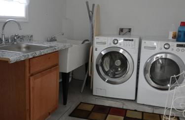 "Cozy Basement Retreat Just 40 Minutes to NYC!" - Foto 24