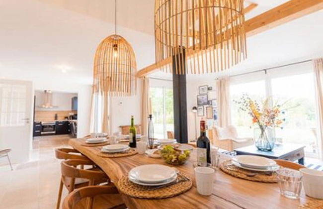 Modern Villa With Large Garden - Foto 14