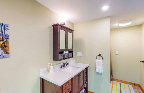 Hike, Fish, Ski! Coos Canyon Lodge in Maine - Foto 14