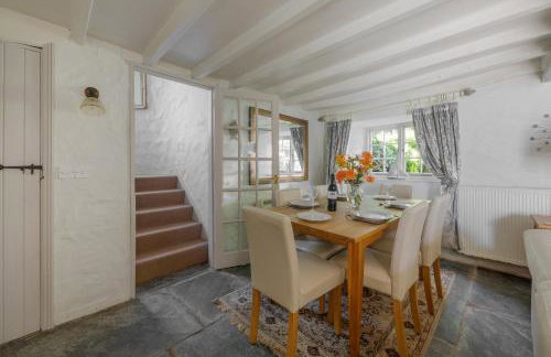 Putsborough Manor 3 Self Catering Cottages with Beach a short walk, dog friendly all year, On site Tennis, Play Area, Paddock, Spa baths, BBQ, Private Gardens, Superfast WIFI - Photo 62