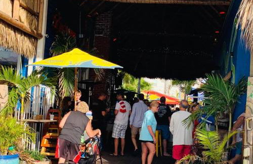 Paradise Heated Pool Home Near IMG and Siesta Key Beach - Photo 39