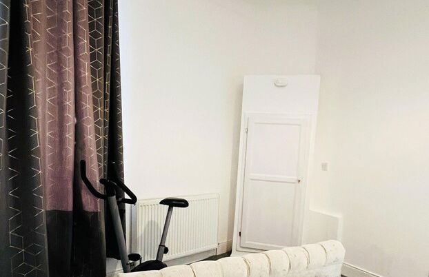 Luxury 2 Bedroom Entire Flat - Self Check in & Check out - Foto 6