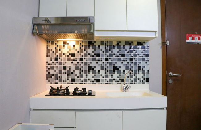 Minimalist And Warm 1Br Signature Park Grande Apartment - Photo 10