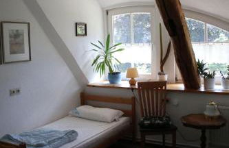 Erlenhof-Steinau-Fachwerkhaus-mit-Reetdach - Foto 6