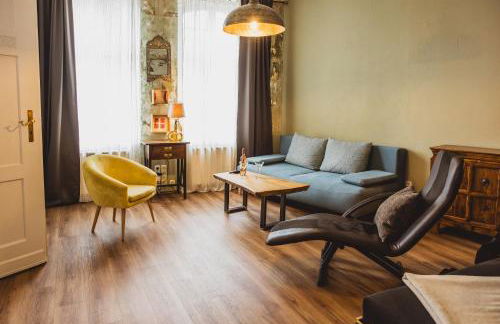 Charmanter Altbau zwischen Altstadt und Klinikum mit Parkplatz - Foto 29