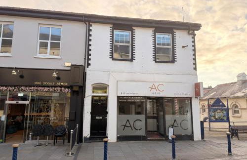 COASTAL RETREAT Town Centre Entire Property, Very Close to Sea & Restaurants, 2 King Size Beds - Foto 2