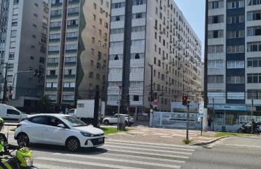 Loft em prédio em frente à praia - Foto 2