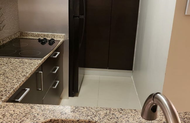 Ocean View Gorgeous 1 Bedroom Apt - Photo 13