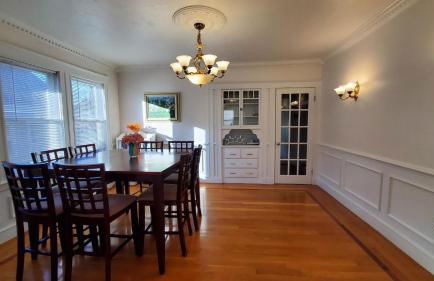 Near Train Station Gorgeous 3-Bedroom Apartment with Patios - Foto 6