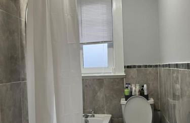 Spacious Luxury 3 Bedroom Flat in Kirkcaldy, Fife - Foto 16