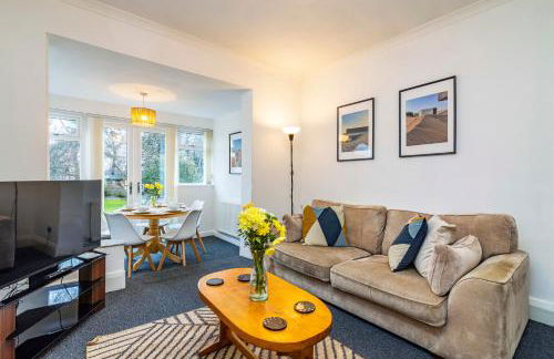 University View-Off-Street Parking-Sleeps 8-Fast WiFi - Foto 29