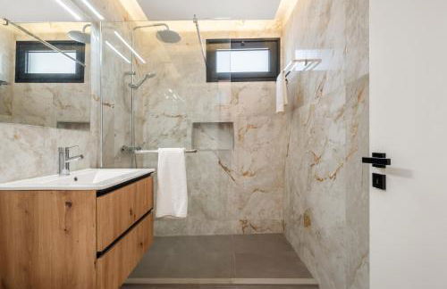 Luxury Seafront Escape II - Foto 29