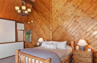 Stunning LAKE VIEW Game Room Spa Walk To Village - Photo 34