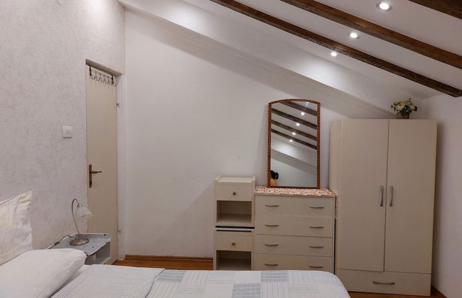 Apt Lavender on Nincevica St-1 BR Apt - Photo 9