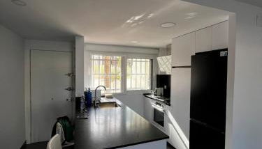 Apartamento reformado a estrenar en PAU 5 a solo 2 min de la Playa de San Juan - Foto 4