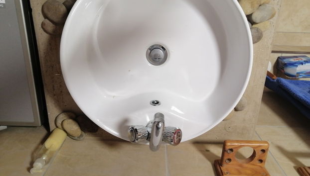 Beach Pebbles Self Catering Cottage - Foto 5, Badezimmer