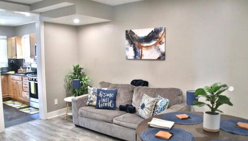 Updated Lakewood Retreat! - Foto 5