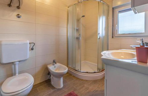 2 Bedroom Stunning Home In Skatari - Foto 41