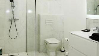 Suite des Princes with Private Garden by La Boîte En Plus - Foto 4, Shower