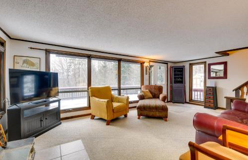 Pet-Friendly Home with Deck 4 Mi to Jay Peak Resort - Foto 5