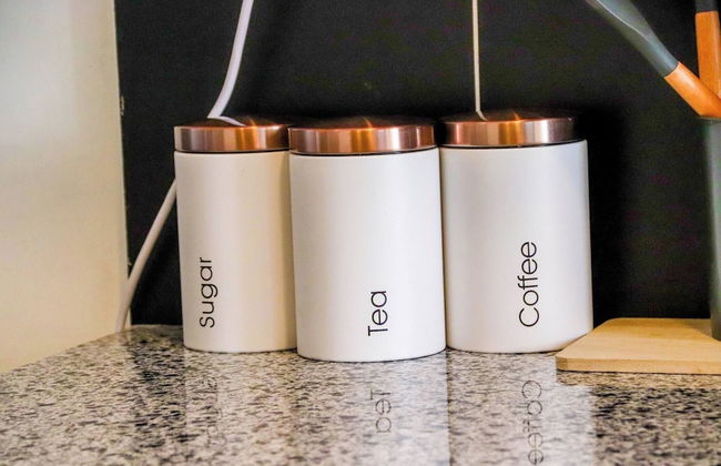 Lux Studio Jkia Airport View Suite - Photo 18