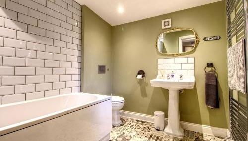 6 Dbl Bed, Central Huddersfield house inc parking - Foto 5