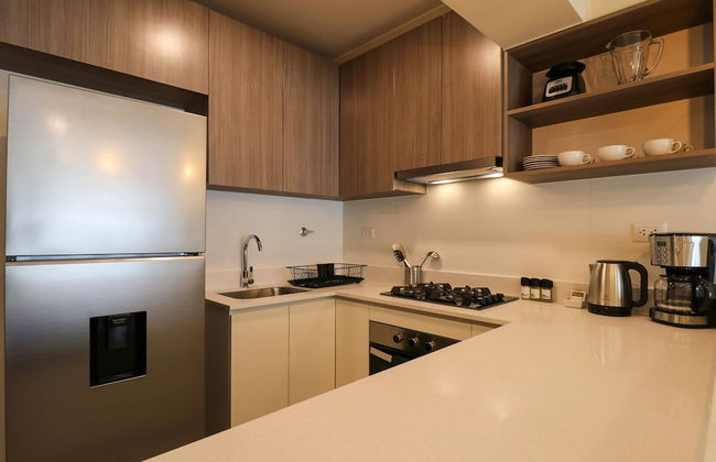 w Comfy 2BR w Modern Balcony Near Kennedy Park - Foto 6