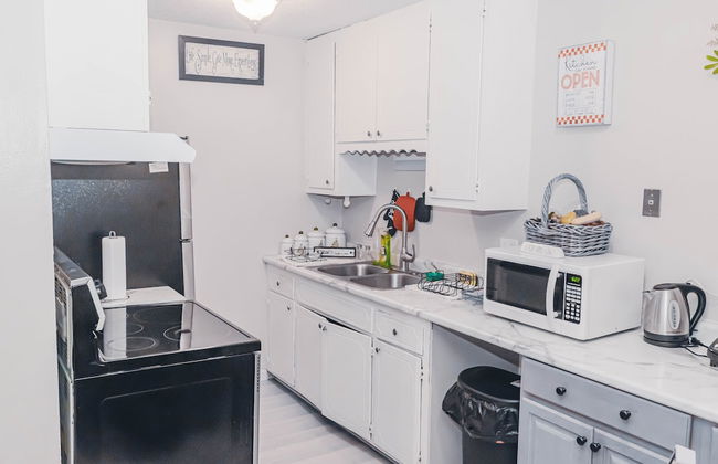 New-20p off-Uptown Love MPLS next to Fun - Foto 19