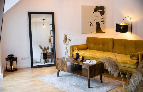 Ruhig und Zentral. Einzigartig im Südviertel - Foto 1