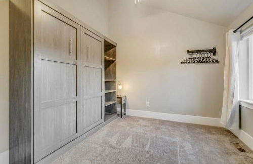 Baby Blue - Hot Tub Easy Access to Top Locations - Foto 40