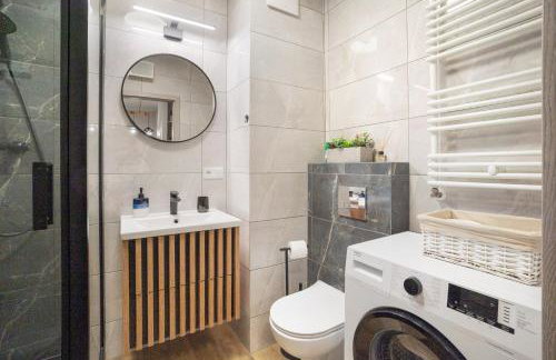 Cozy Warsaw Apart with Gym close to the Airport and City Centre - Foto 11