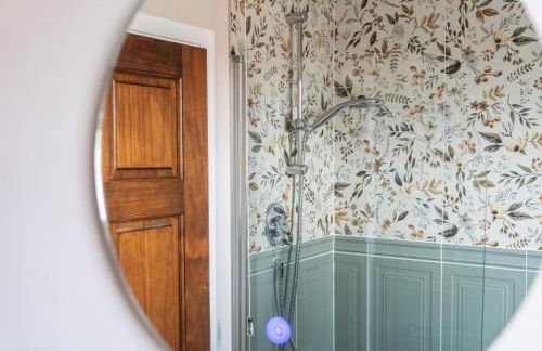 Charming 2 Bed Property - Photo 6