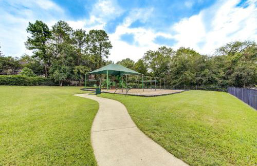 Serene Lakeside 2BR Sunset Views & Relaxing Stay - Foto 17